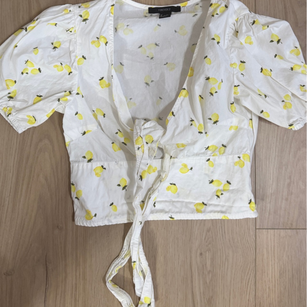 Forever 21 White and Yellow Tie Front Short Sleeve Blouse